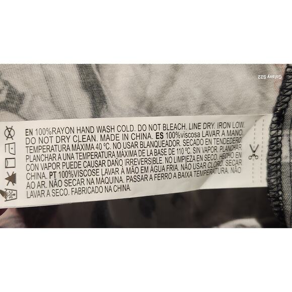 Elvis Presley Shirt Forever 21 Limited Edition Medium EUC - Picture 4 of 4